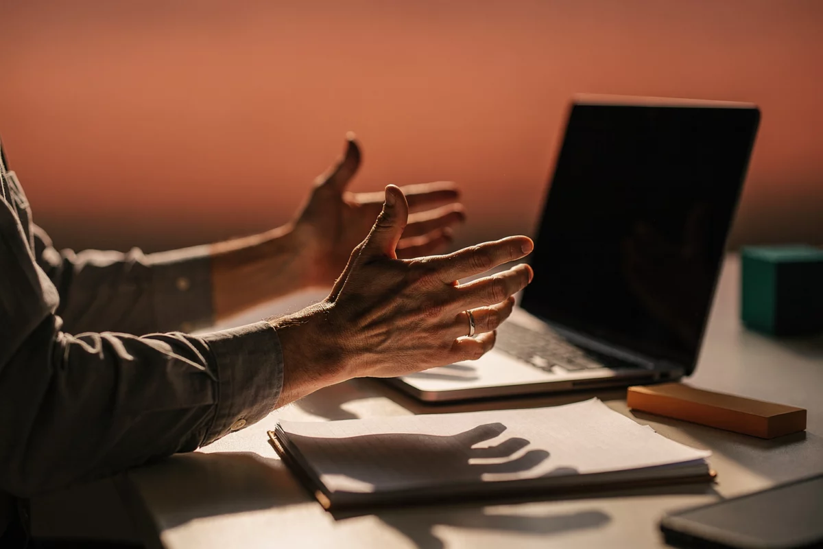 Optimiser le SEO on-page et les données structurées — Illustration — gagner autorité SEO — Hack the seo